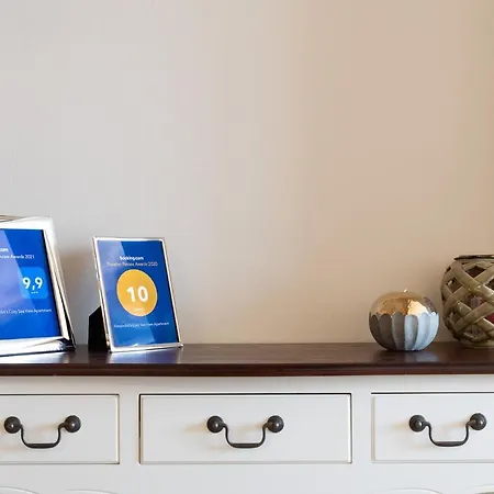 Alexandra's Cozy Sea View Apartamento *