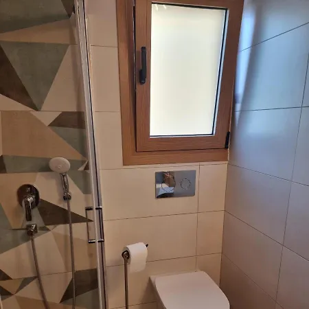 Alexandra's Cozy Sea View *