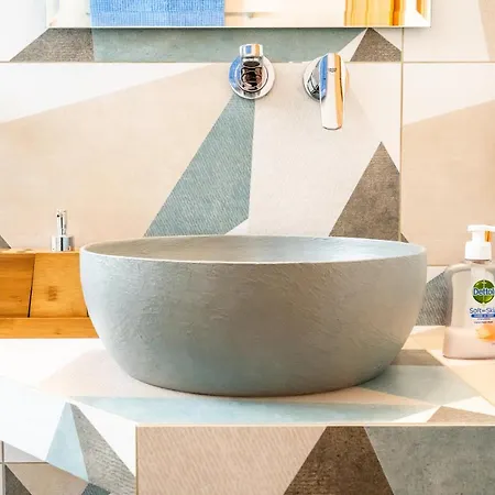 Alexandra's Cozy Sea View Appartamento