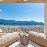 Daire Alexandra's Cozy Sea View *