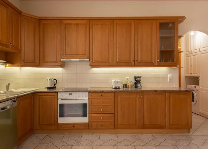 Alexandra's Cozy Sea View *